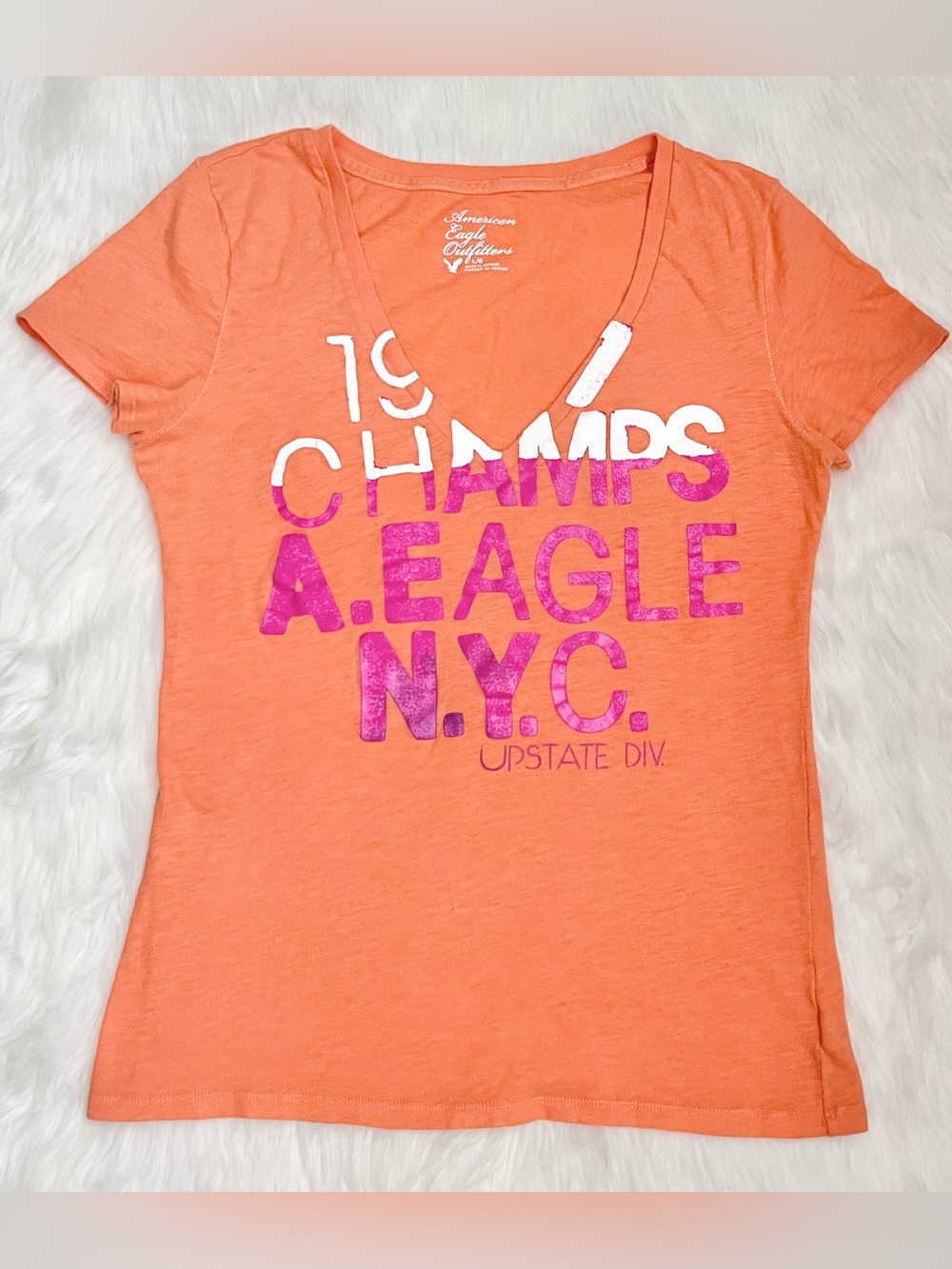 American Eagle 2010s Orange Graphic V Neck
Short Sleeve Top